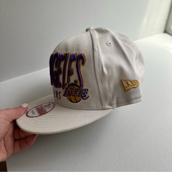 NWT 9Fifty Los Angeles Lakers NBA SnapBack Hat - Picture 3 of 6